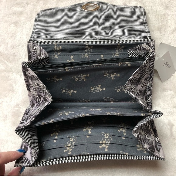 NWT Lovin' Each Stitch Zebra Cloth Wallet - Picture 3 of 6
